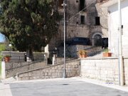 Roccaromana-church-path-to-castle_DxO